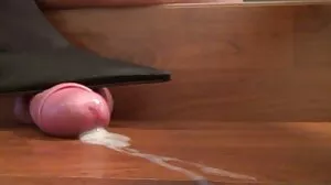 BJ RAW ஸ்கைலர் வோக்ஸ் ஒரு வாய் வொர்க்அவுட்டைப் பெறுகிறார்