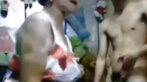 சூப்பர் கவர்ச்சி ஸ்ட்ரிப்டீசரின் சோலோ & கேஷுவல் செக்ஸ்