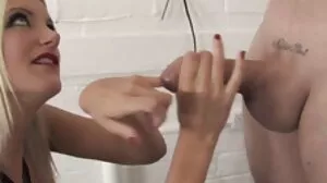லீனா பால் ஊக்குவிப்பாளர்