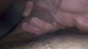 ரஷியன் காலேஜ் கேல் அம்மாவின் BF டிக் கண்டுபிடிக்கிறார்! ASAP Squirts