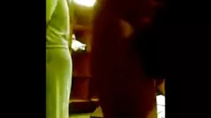 Brazzers: PornHD இல் பெல்லா ரோலண்டின் சலூனின் புதிய திரும்பும் வாடிக்கையாளர்கள்